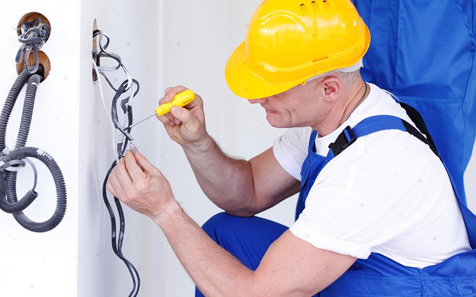 cherche électricien pas cher Montrouge