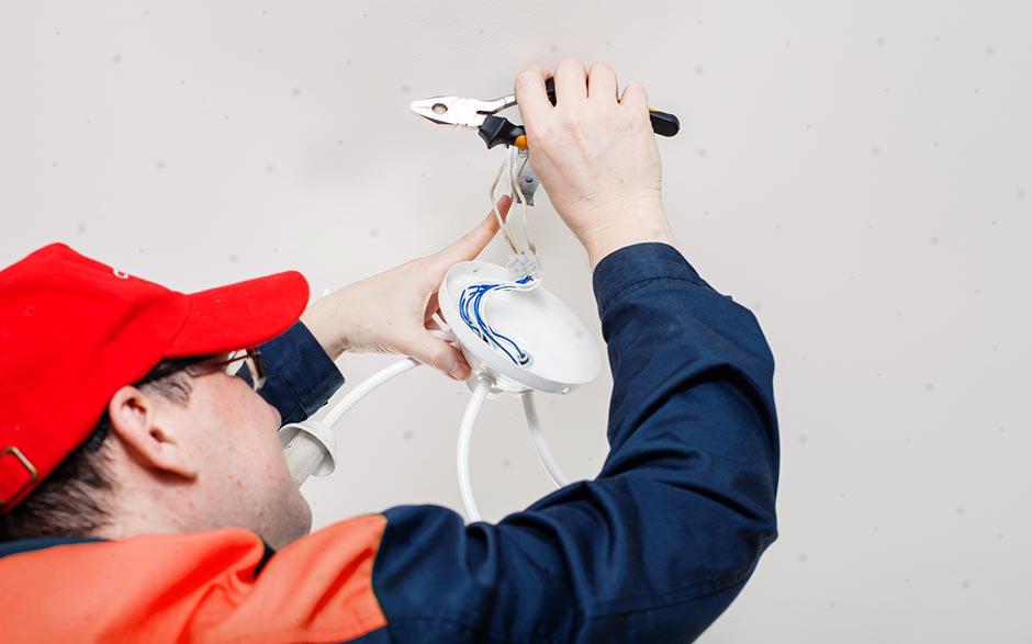 cherche électricien pas cher Montrouge